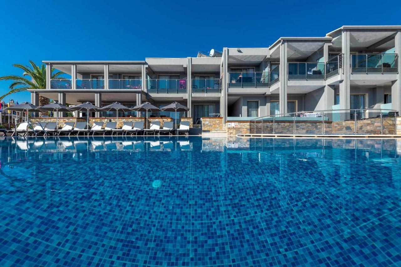 Dionysos Hotel & Suites Hanioti Eksteriør billede